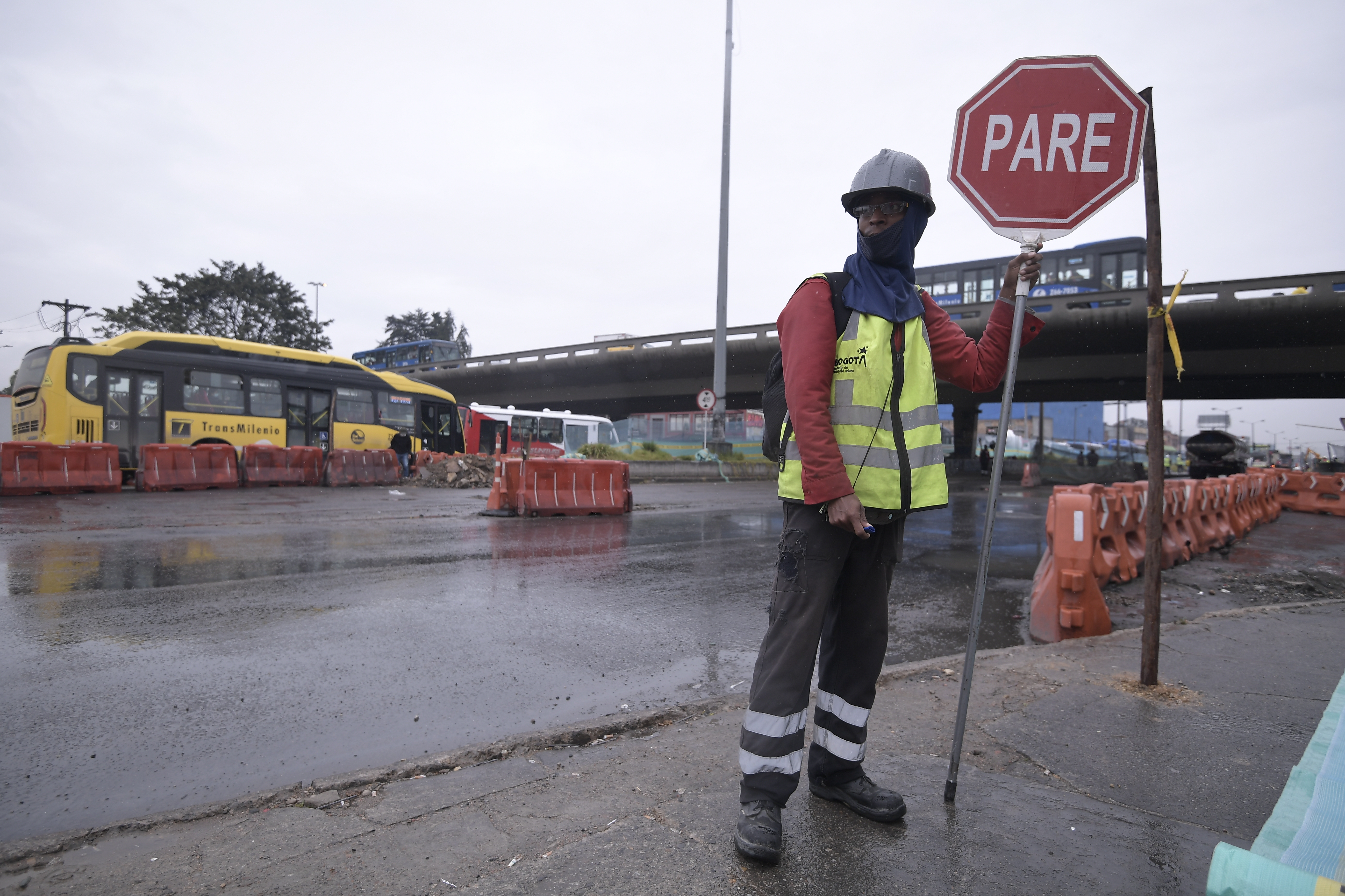Así avanza el proyecto de ampliar la Calle 13 en Bogotá y acabar los trancones