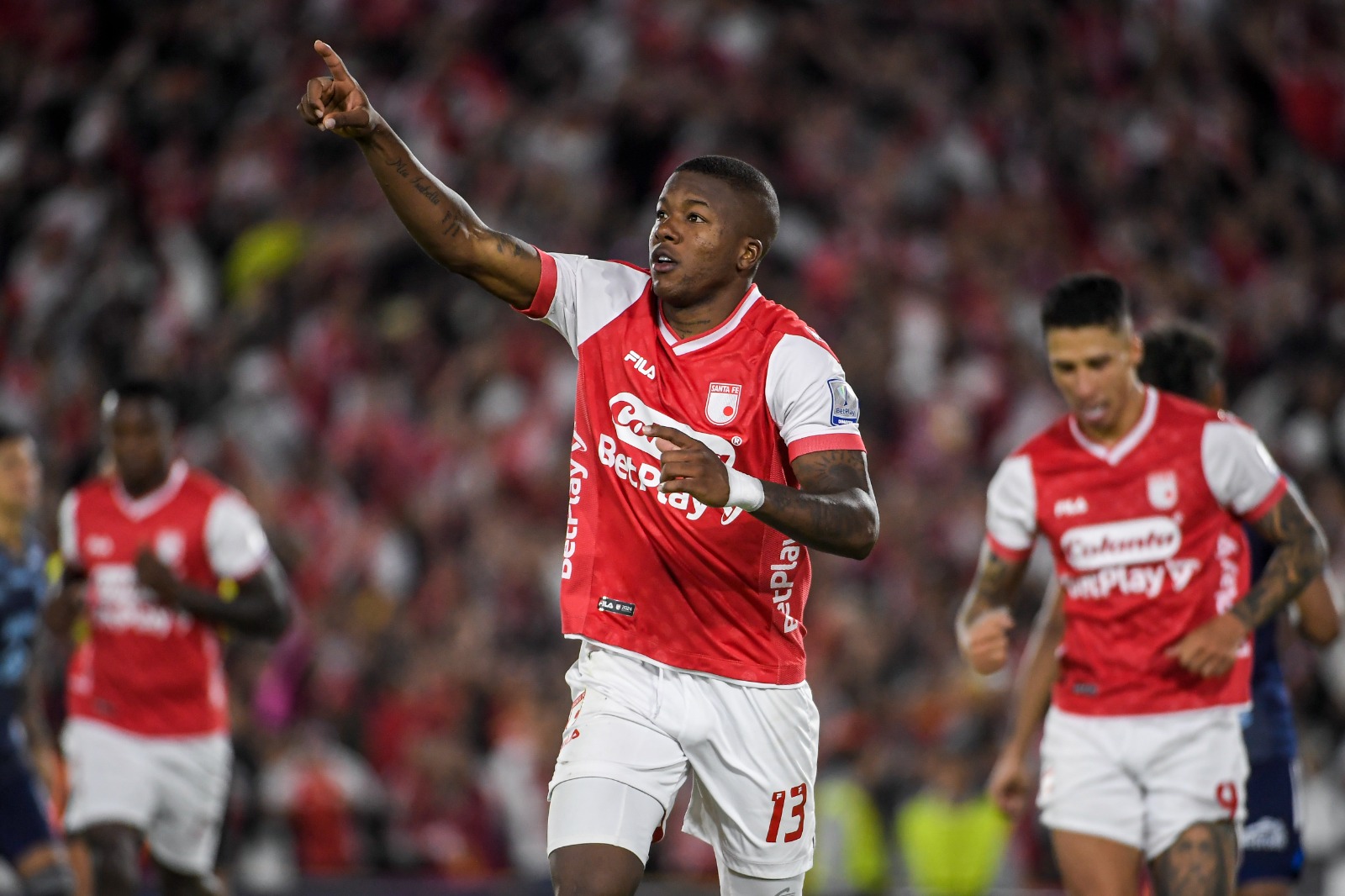 Independiente Santa Fe goleó a Junior en Bogotá.