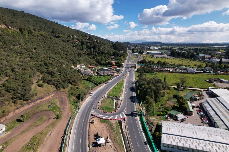 Culmina construcción de la segunda calzada entre la calle 245 y La Caro