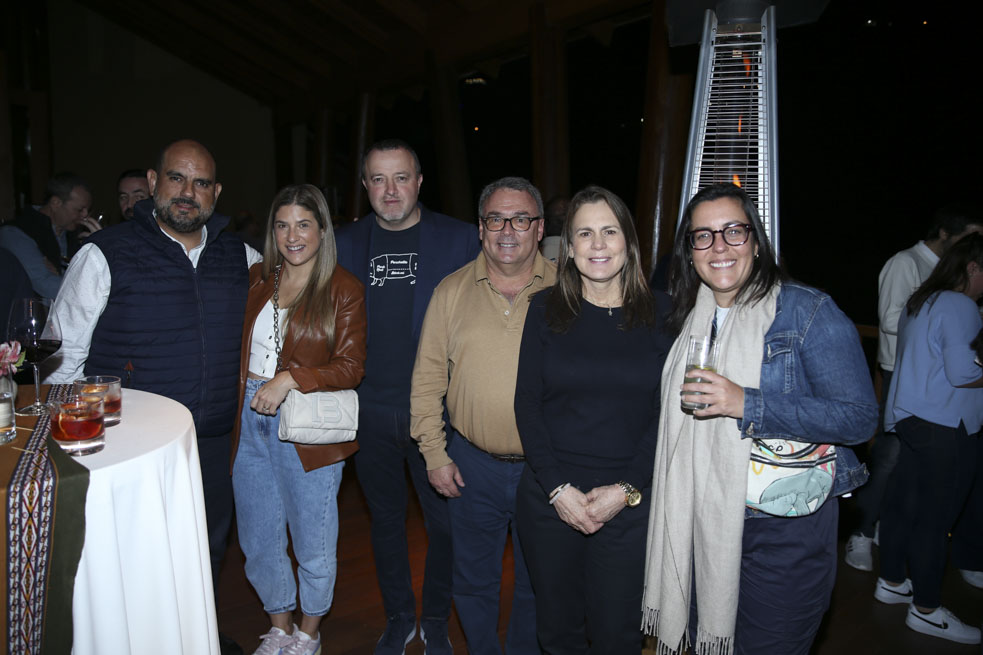Antonio Villarroel, Jimena Barrera, Andrés Rosero, José Pedraza, Paola Cantella y Mariana Watson