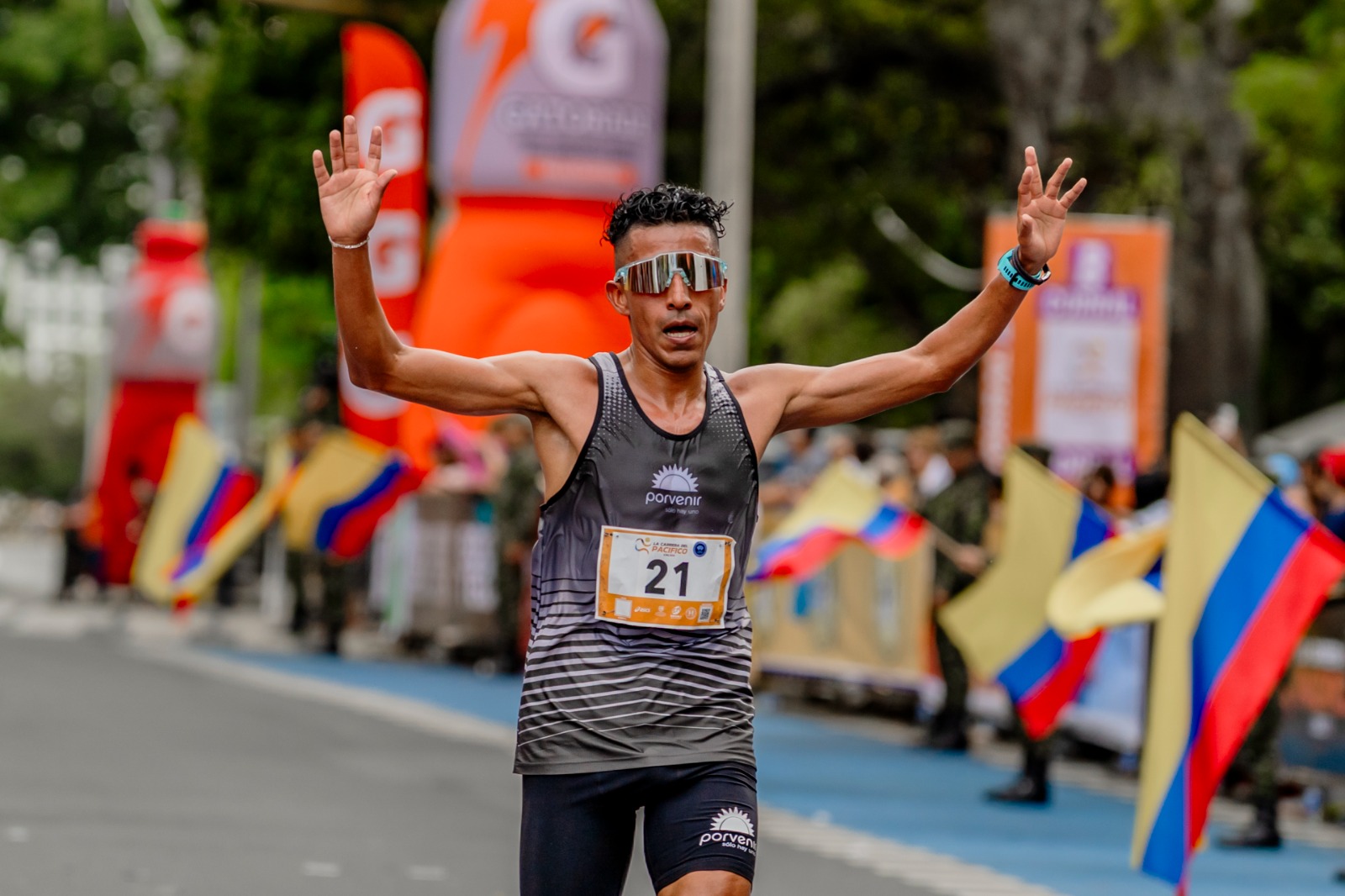 Mauricio González, del equipo Porvenir, fue el mejor colombiano en la rama masculina de la Carrera del Pacífico 2025.