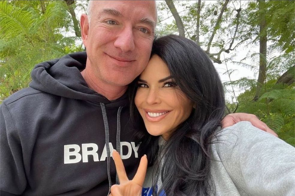 El fundador de Amazon y la presentadora, darían un nuevo paso en su relación, luego de cuatro años de estar juntos. Ella es la novia de Jeff Bezos.
