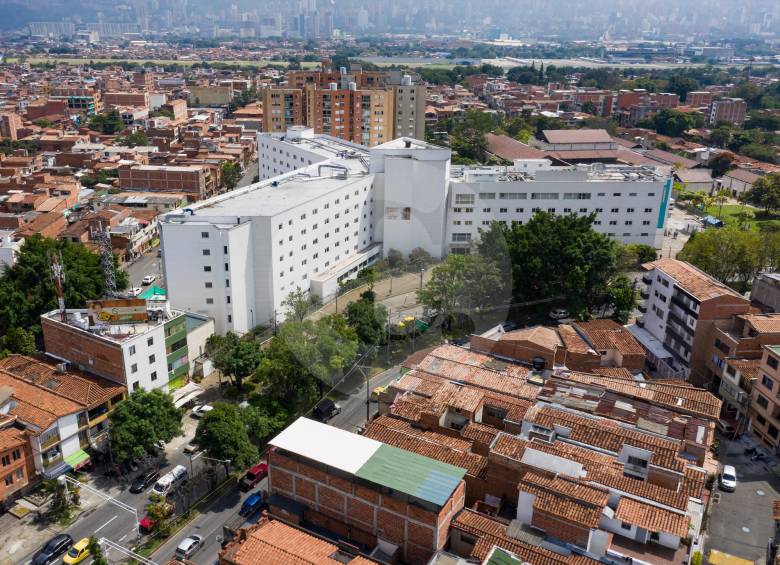 Es oficial: la Clínica de la 80 en Medellín fue entregada a sus nuevos dueños
