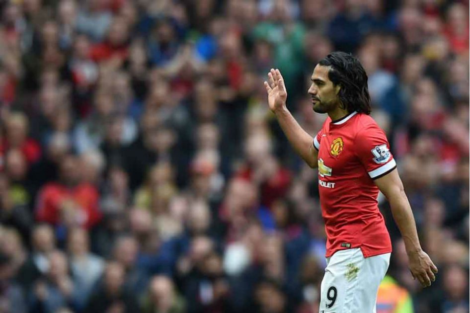 Falcao agradeció el apoyo a los aficionados del Manchester