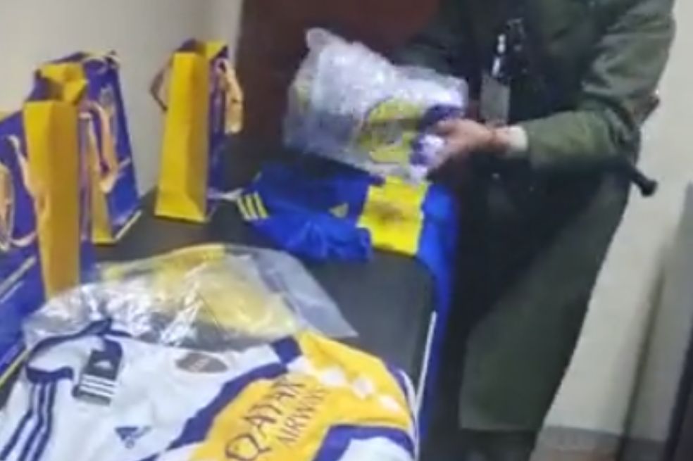 Denuncian que Boca Juniors dio regalos a los árbitros en la Copa Libertadores