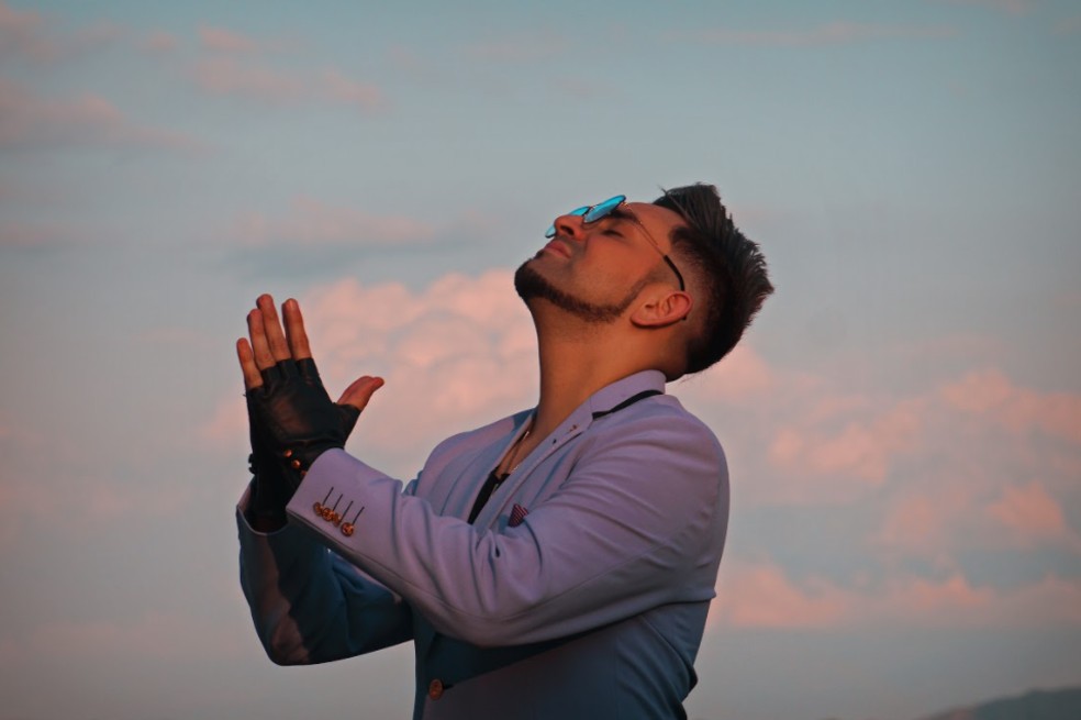 Lessin Kérguelen: “Solo Para Ti, es una canción de amor para dedicar y bailar”