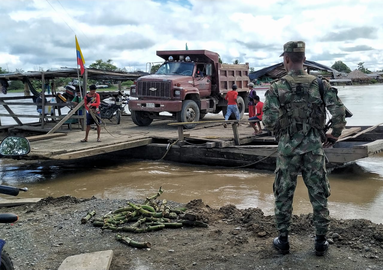 ‘No hay connivencia con Clan del Golfo en el Bajo Atrato’: general Ramírez