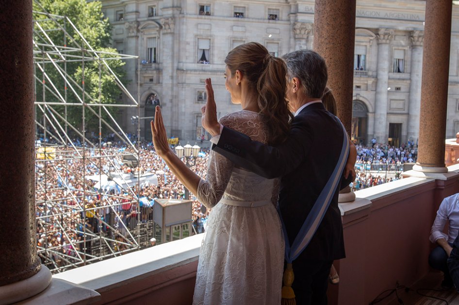 Mauricio Macri pide unión tras asumir como nuevo presidente de Argentina