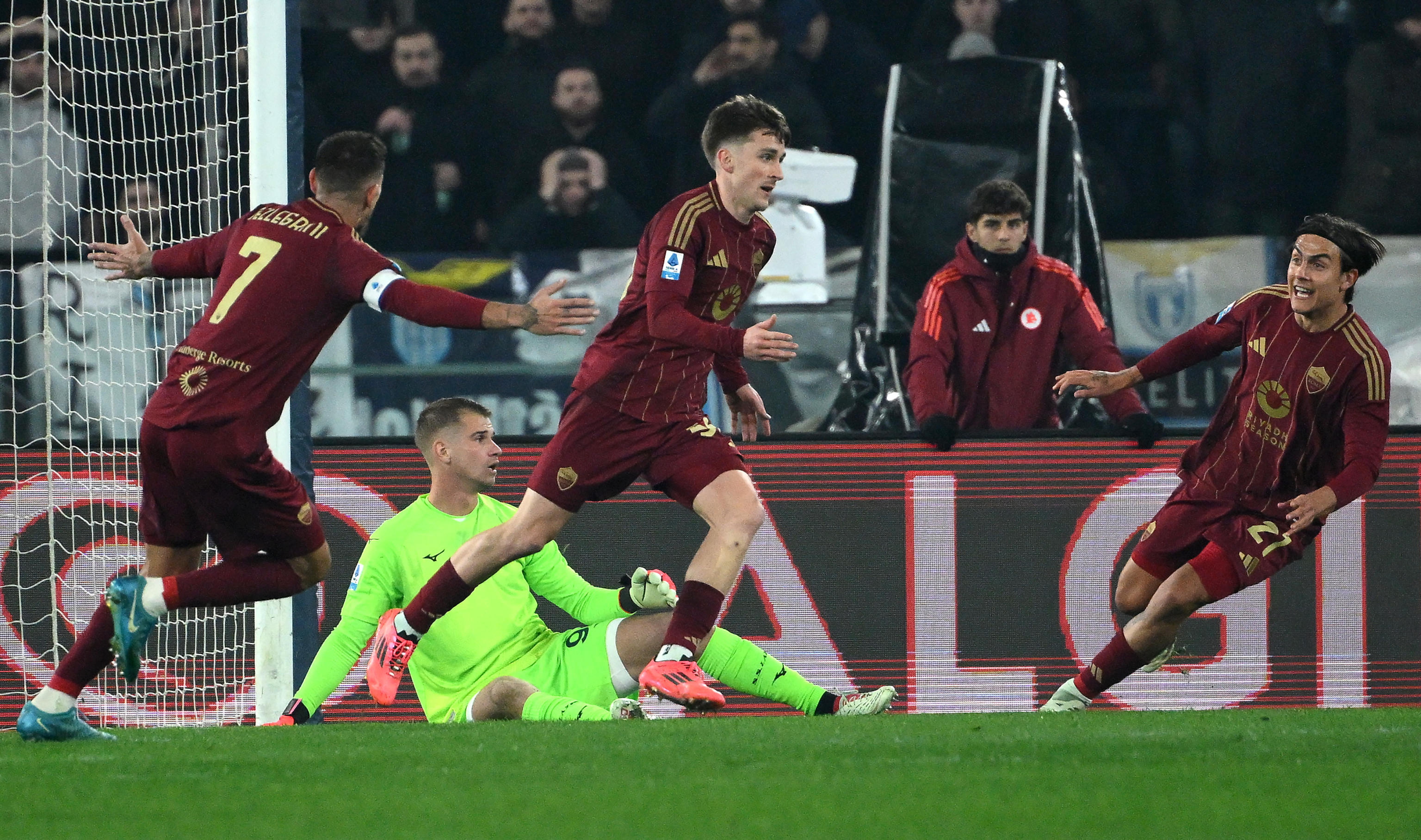 La Roma de Ranieri se quedó con el clásico frente a Lazio