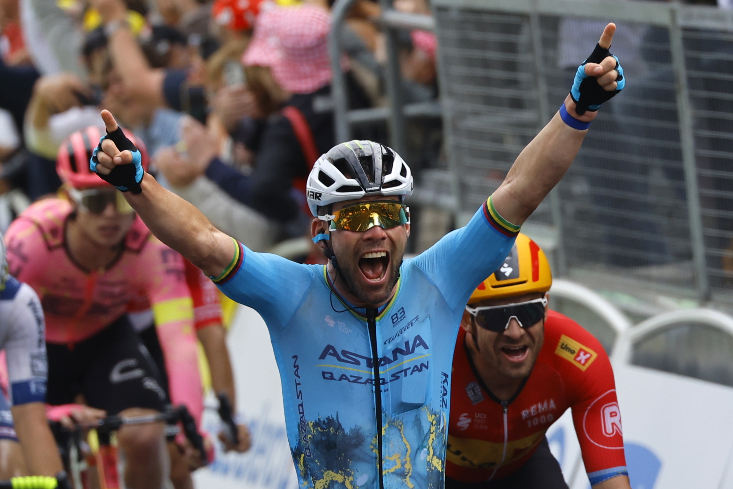 Cavendish hace historia en el Tour entre los mejores embaladores