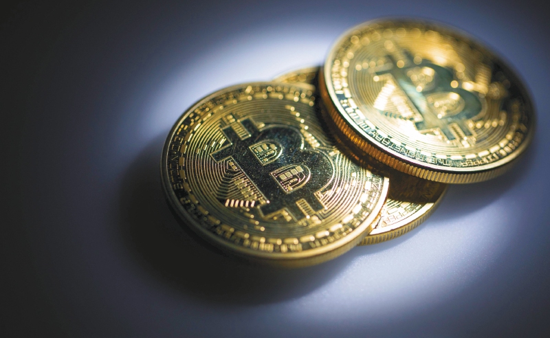 Expertos prevén que caída del bitcóin empeorará: podría bajar a US$40.000
