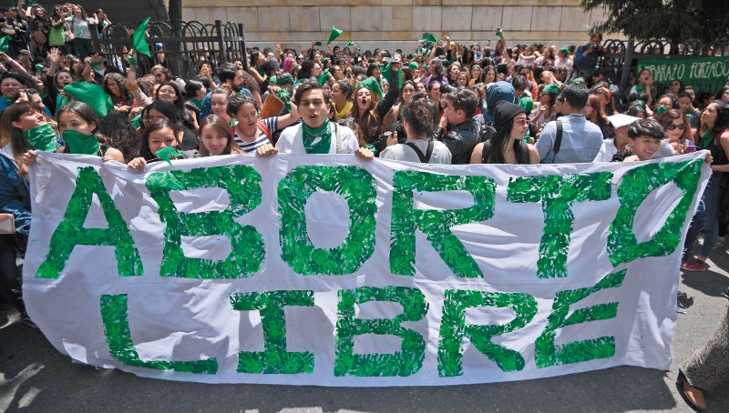 Descanso remunerado por aborto es derecho de toda persona gestante: Corte Constitucional