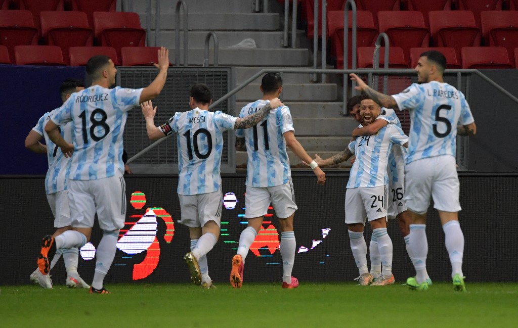 Argentina venció a Paraguay y clasificó a cuartos de la Copa América
