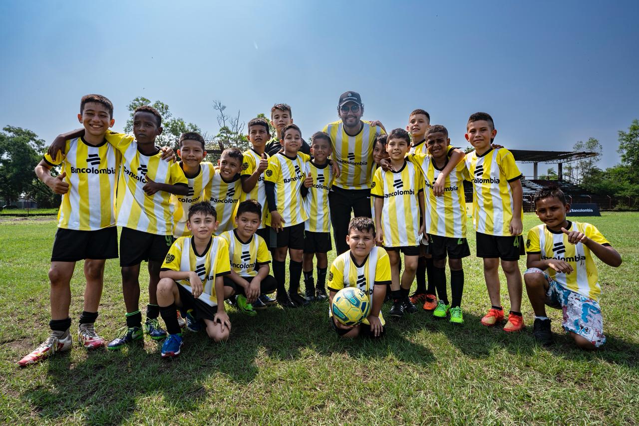 Fútbol, formación y comunidad: la ruta que conecta a Colombia a través del deporte