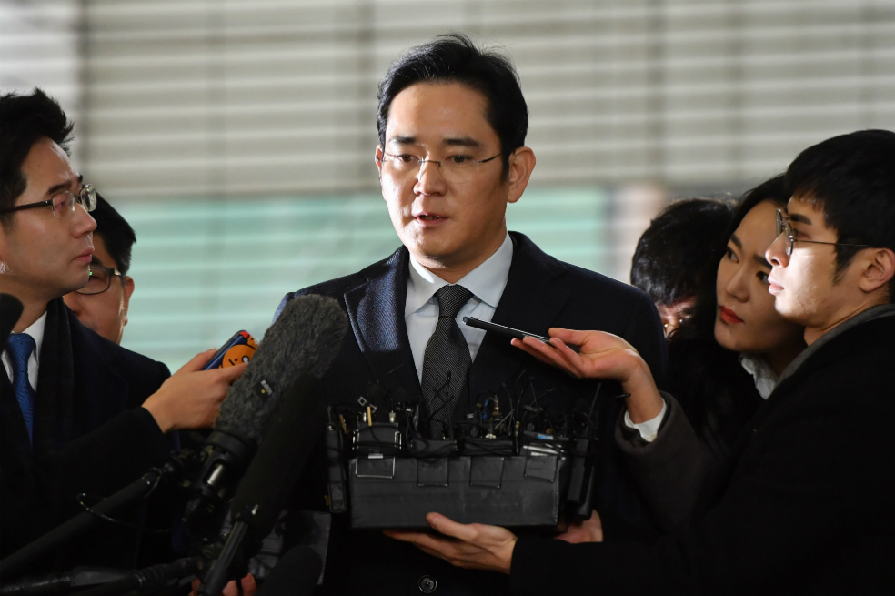 Heredero de Samsung sigue camino paterno, y no sólo en empresa