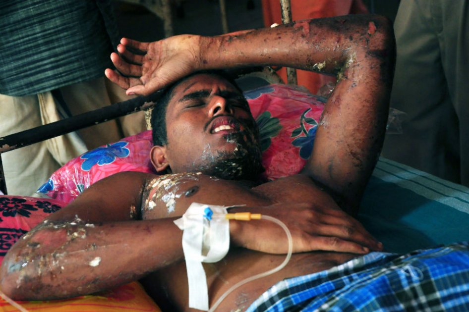 Más de un centenar de muertos en incendio en un templo de la India