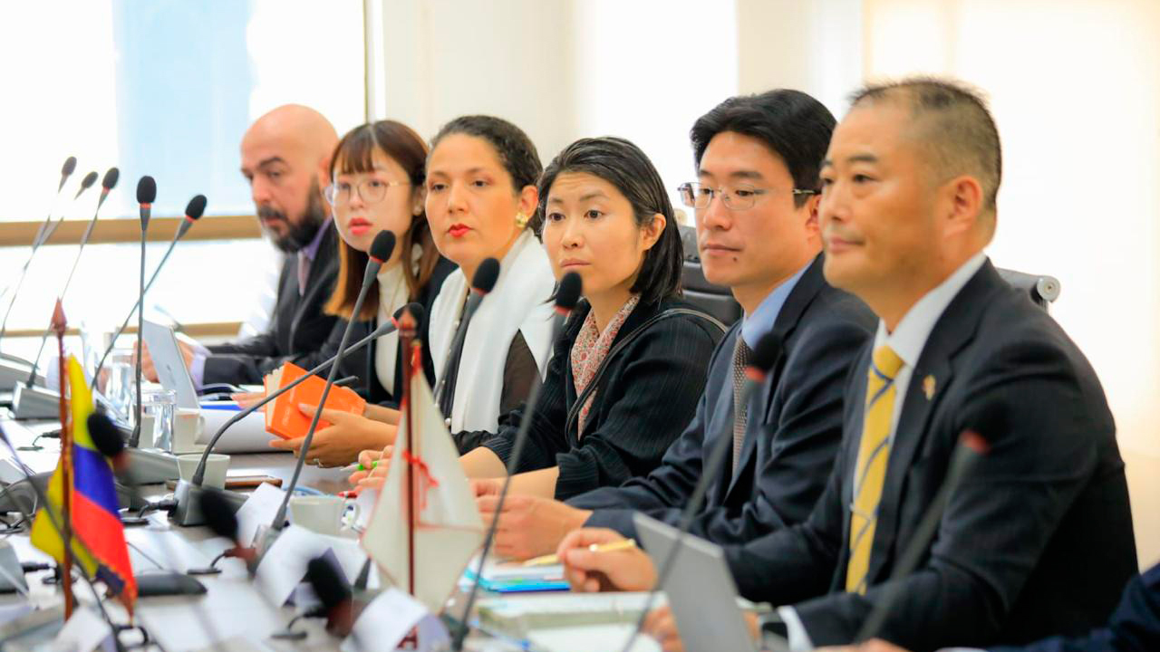 Colombia y Japón firman acuerdo para fortalecer capacidades industriales y energía