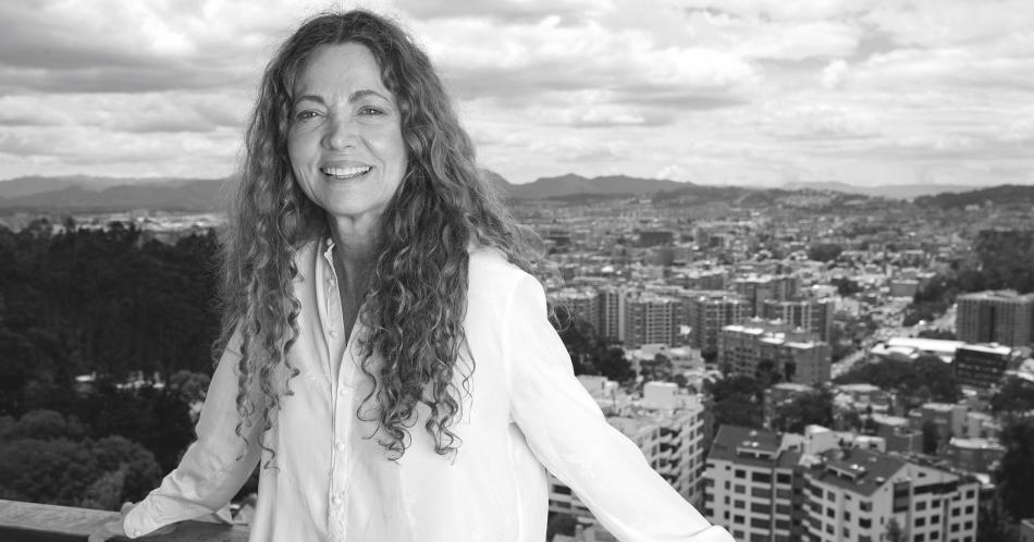Ángela Becerra: «Es joven quien no tiene conciencia del paso del tiempo»