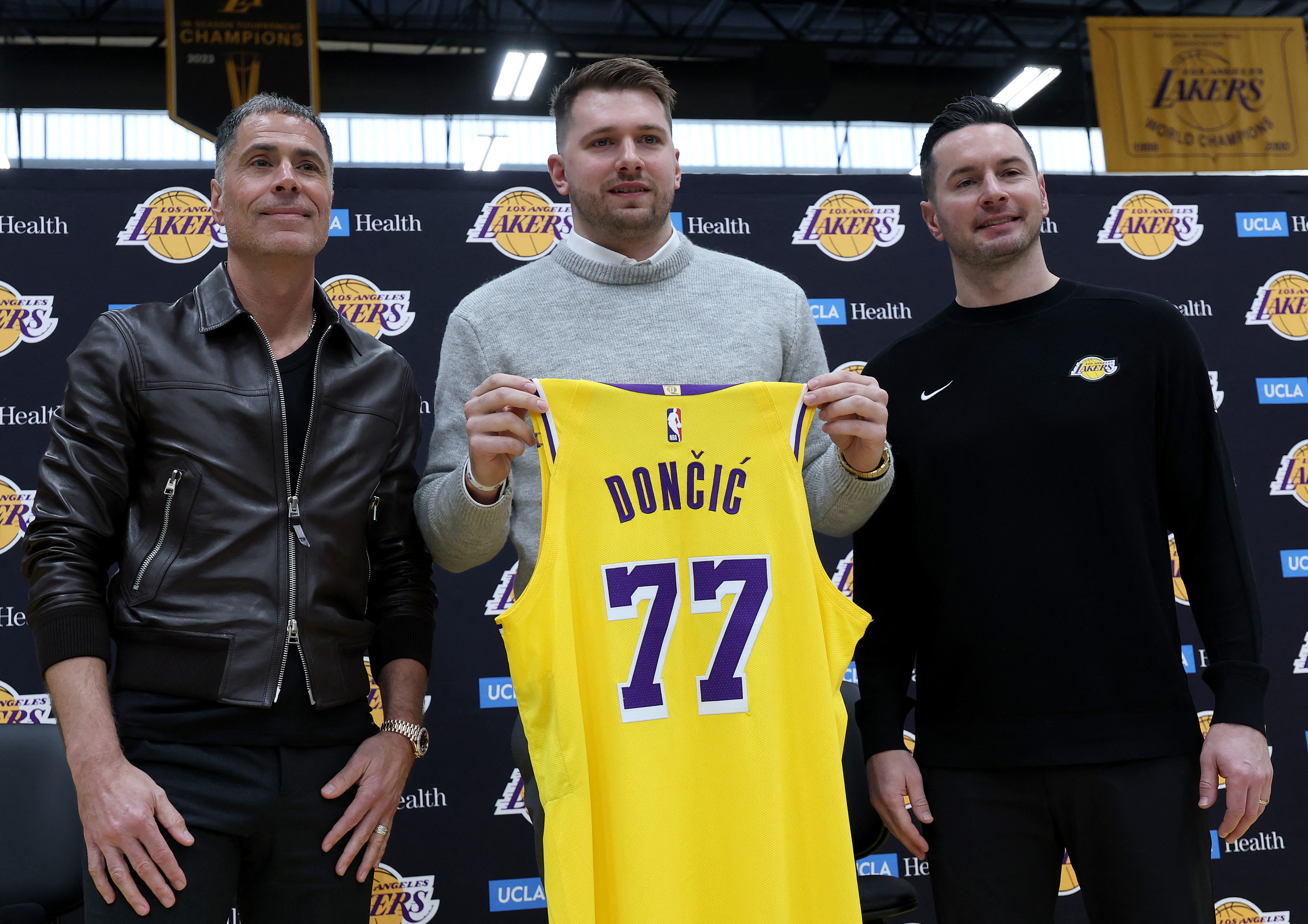 Así fue la presentación de Luka Dončić en Los Angeles Lakers