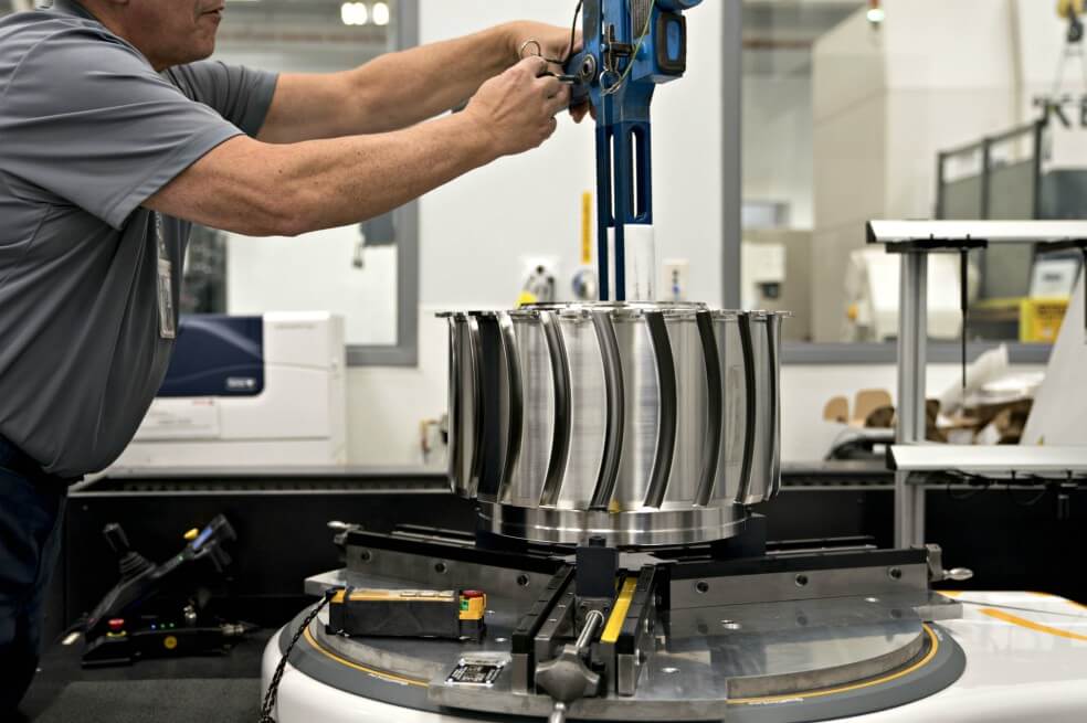 Rolls-Royce prevé suprimir hasta 8.000 empleos