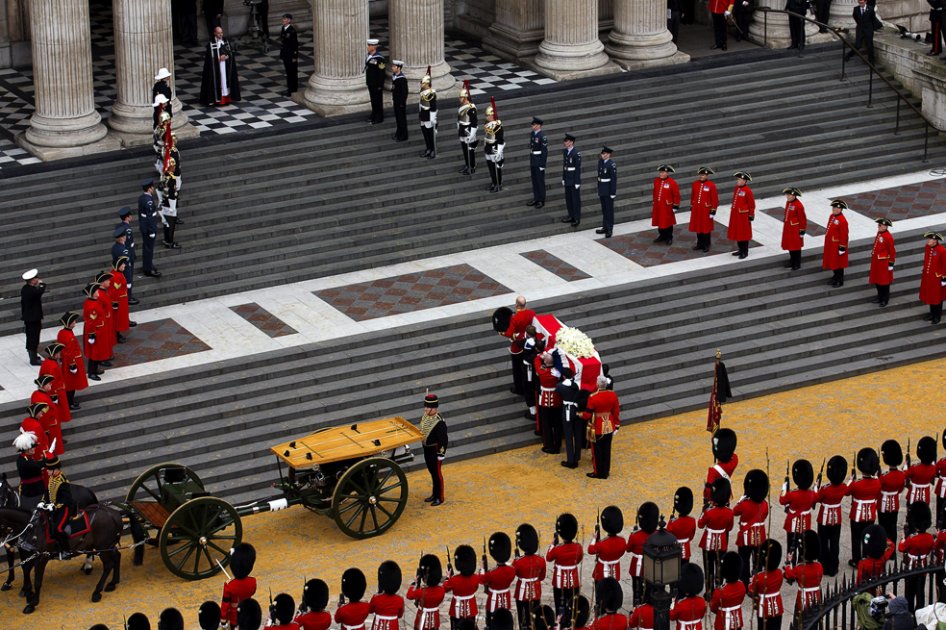 Así avanza el cortejo fúnebre de Margaret Thatcher