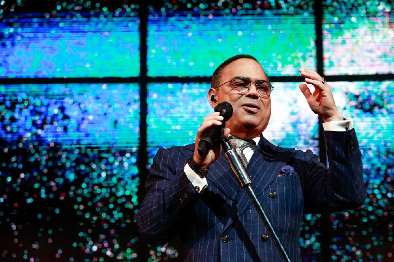 Gilberto Santa Rosa, siempre en la sana encrucijada de la salsa