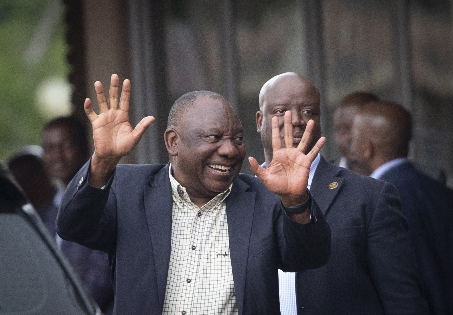 Sudáfrica: el escándalo de los billetes que tiene en líos al presidente Ramaphosa