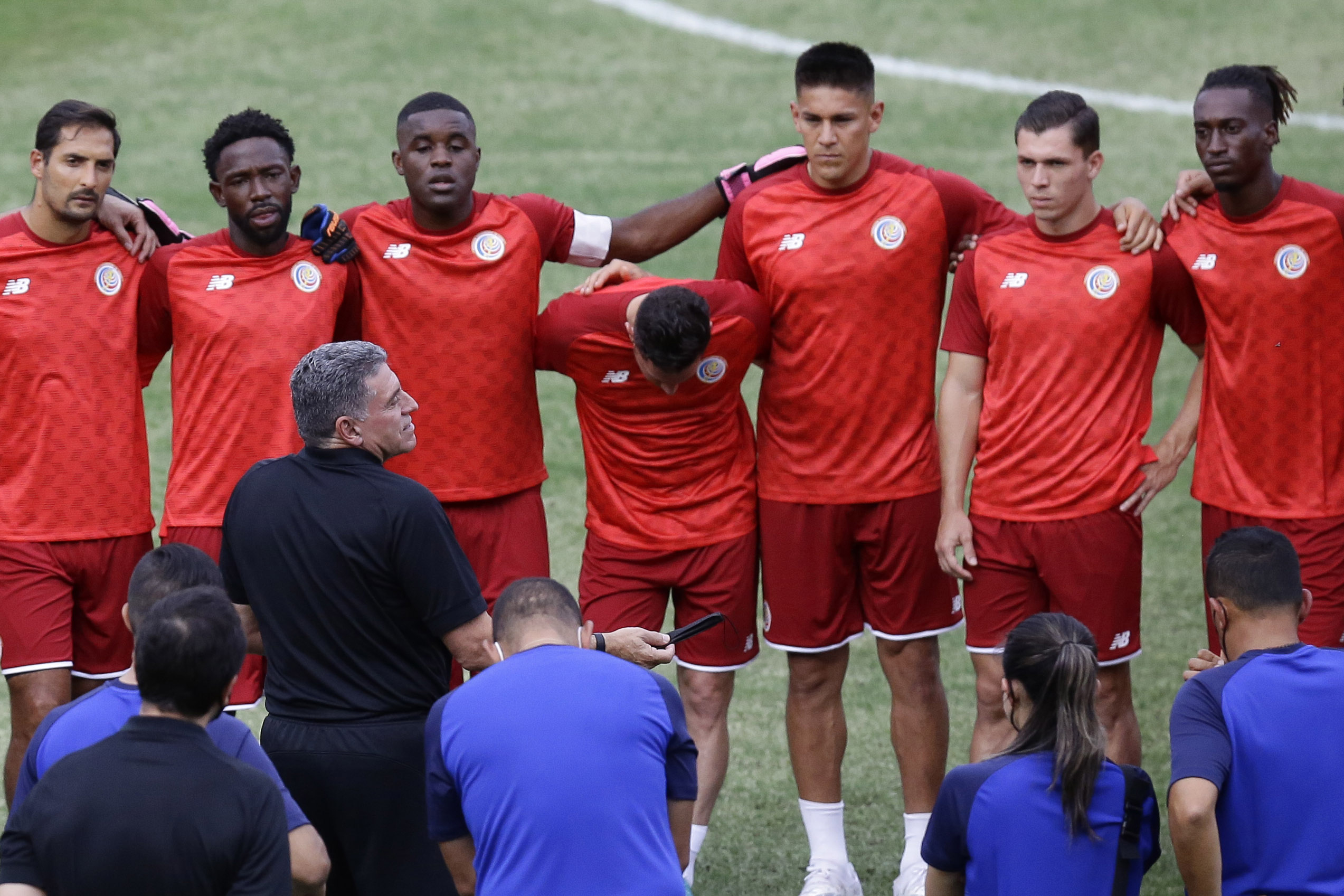 Luis Fernando Suárez apelará a la generación dorada de Costa Rica para regresar al Mundial