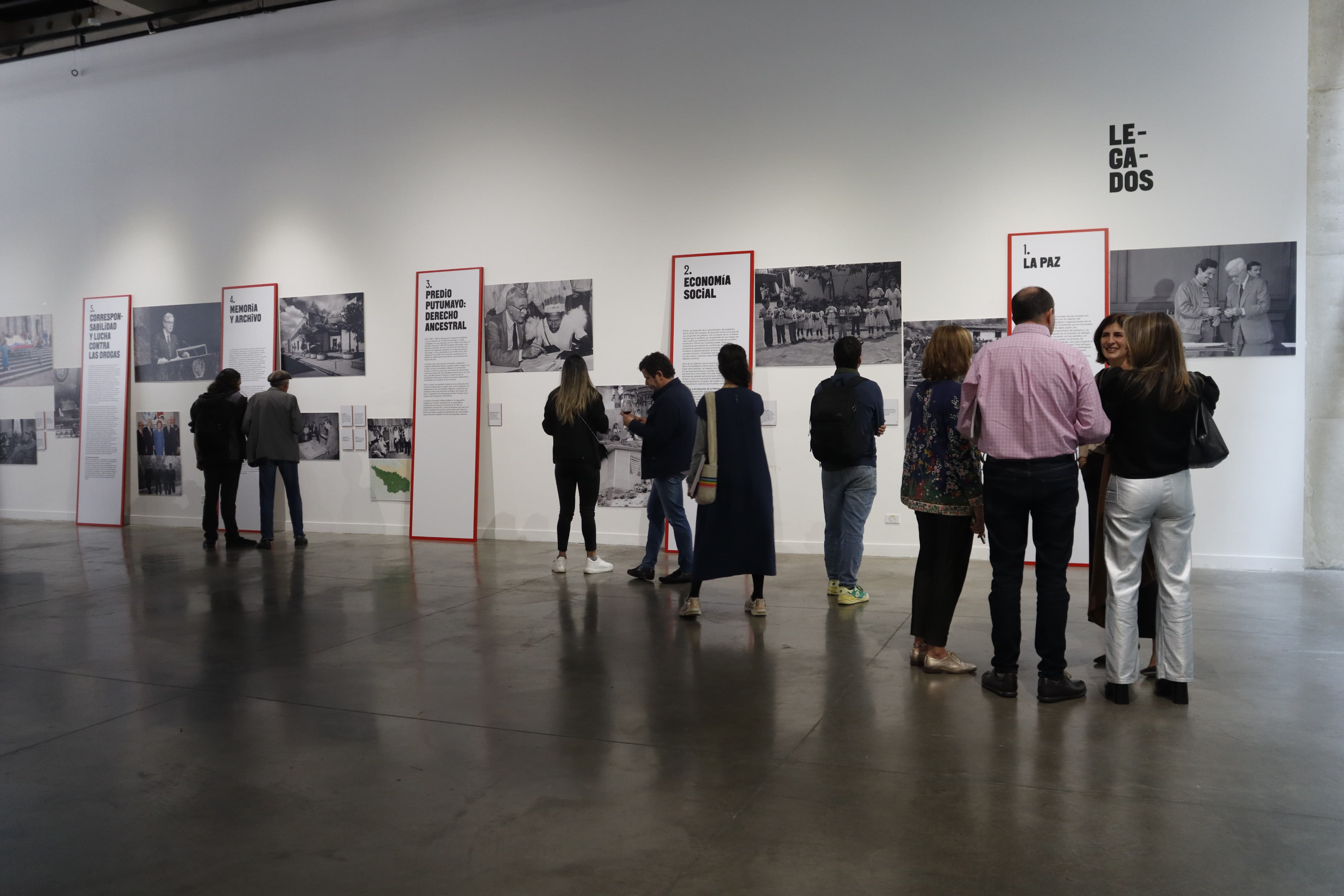 La exposición sobre el expresidente estuvo bajo la coordinación de la Escuela de Gobierno Alberto Lleras Camargo de la Universidad de los Andes.