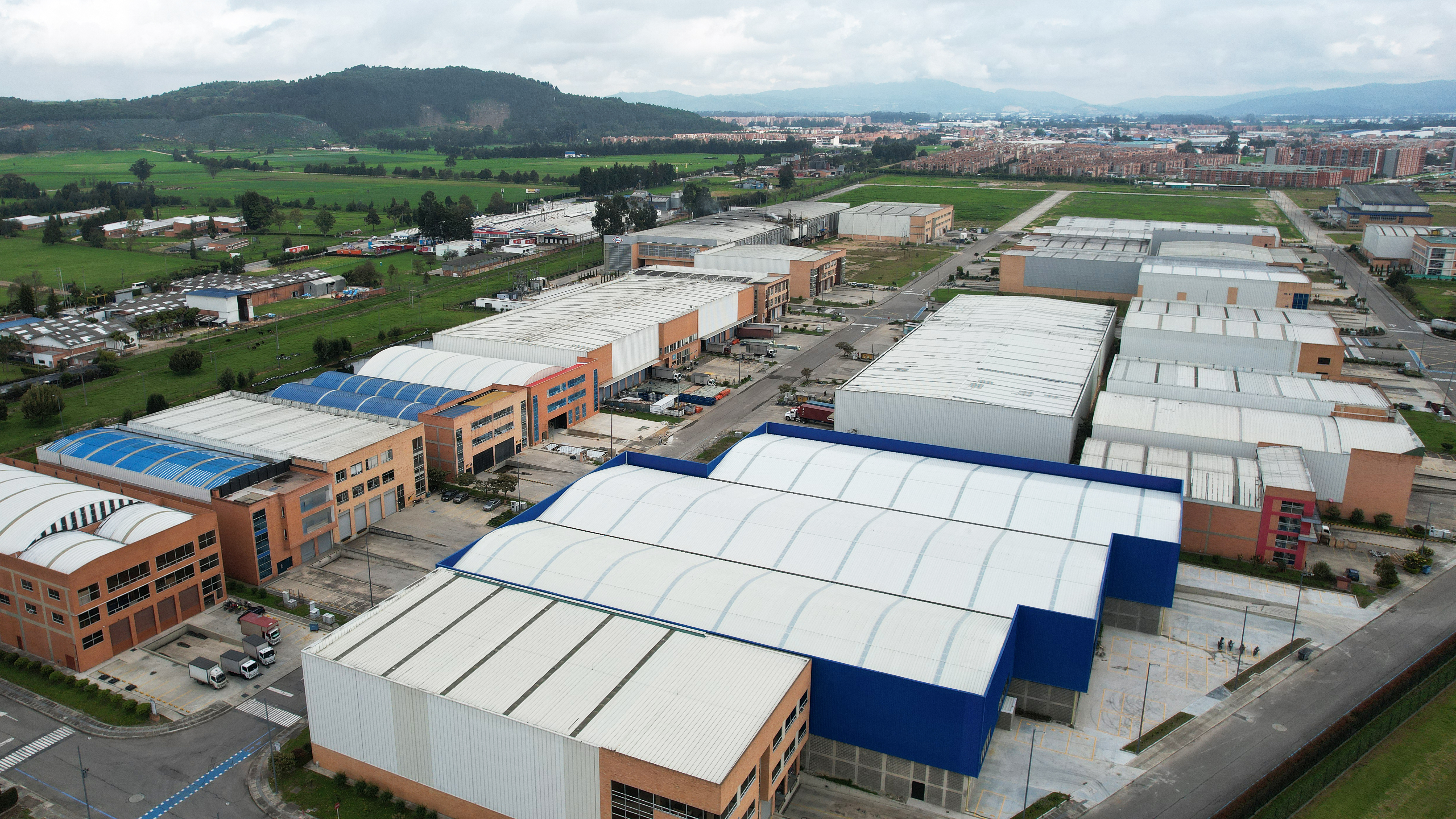 Zonas francas continúan en rojo: caen exportaciones y suben importaciones