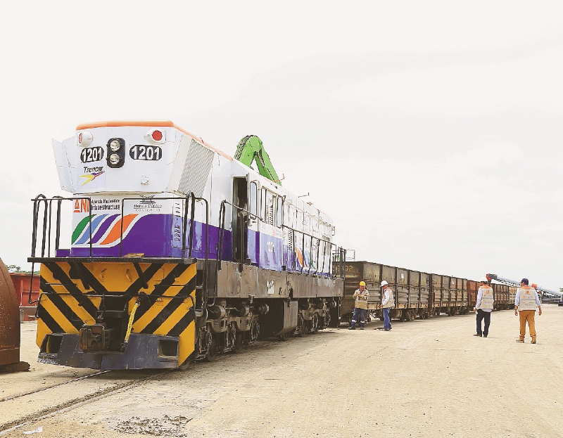 140 años y los ferrocarriles sin terminar