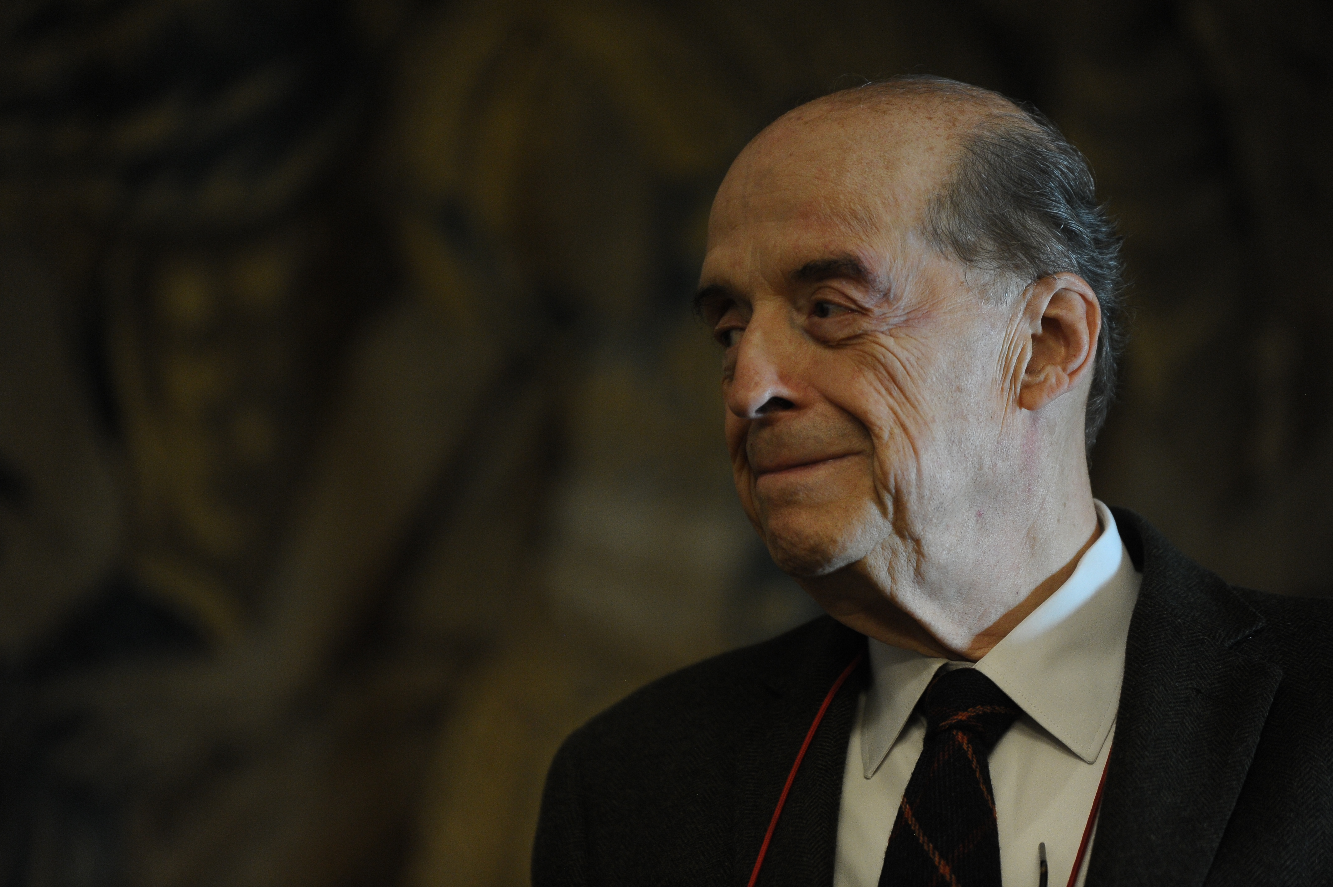 Fiscalía le imputará cargos al excanciller Álvaro Leyva por caso pasaportes
