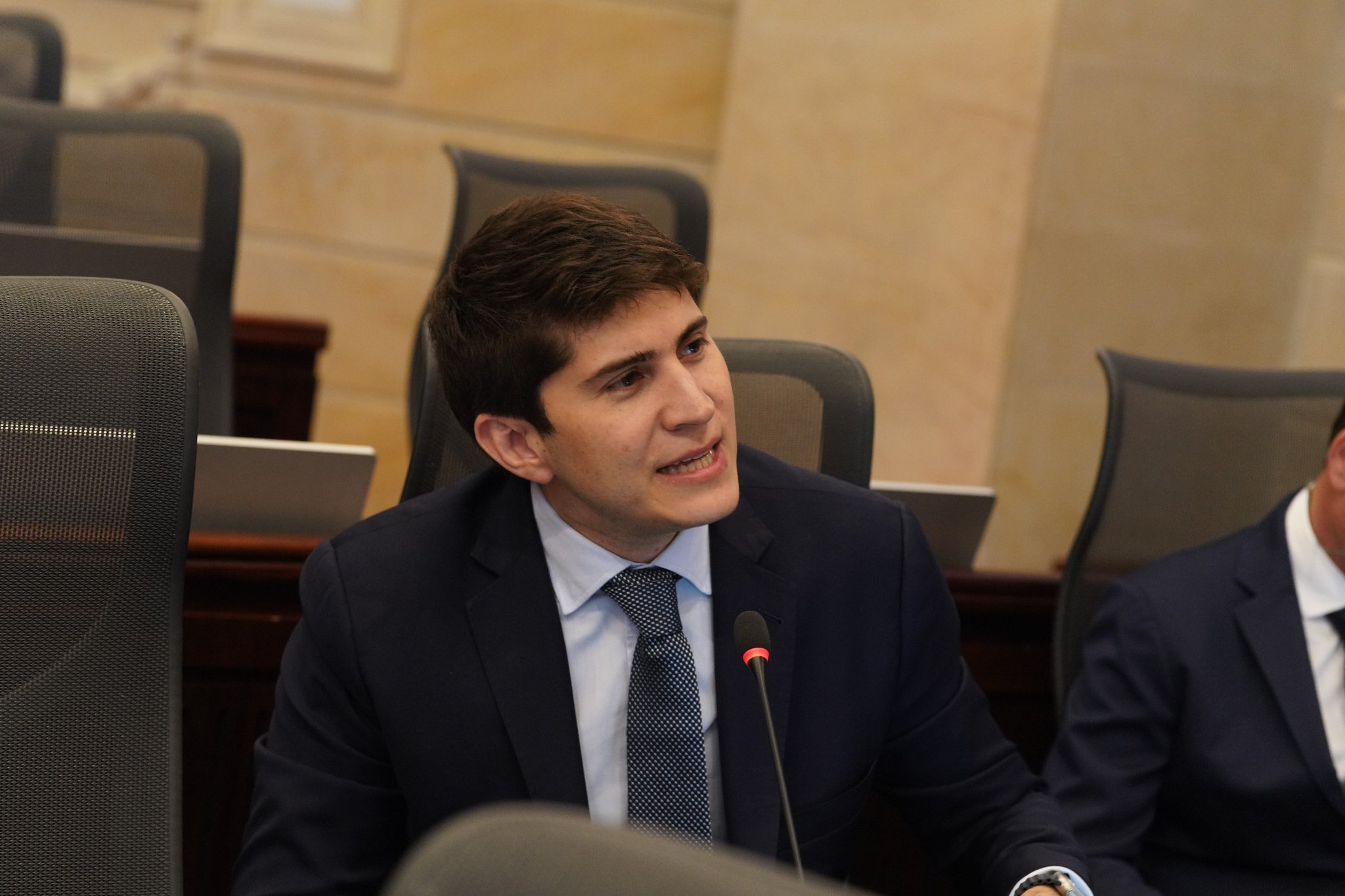 Wadith Manzur fue elegido como el nuevo presidente de la Comisión de Acusación de la Cámara.