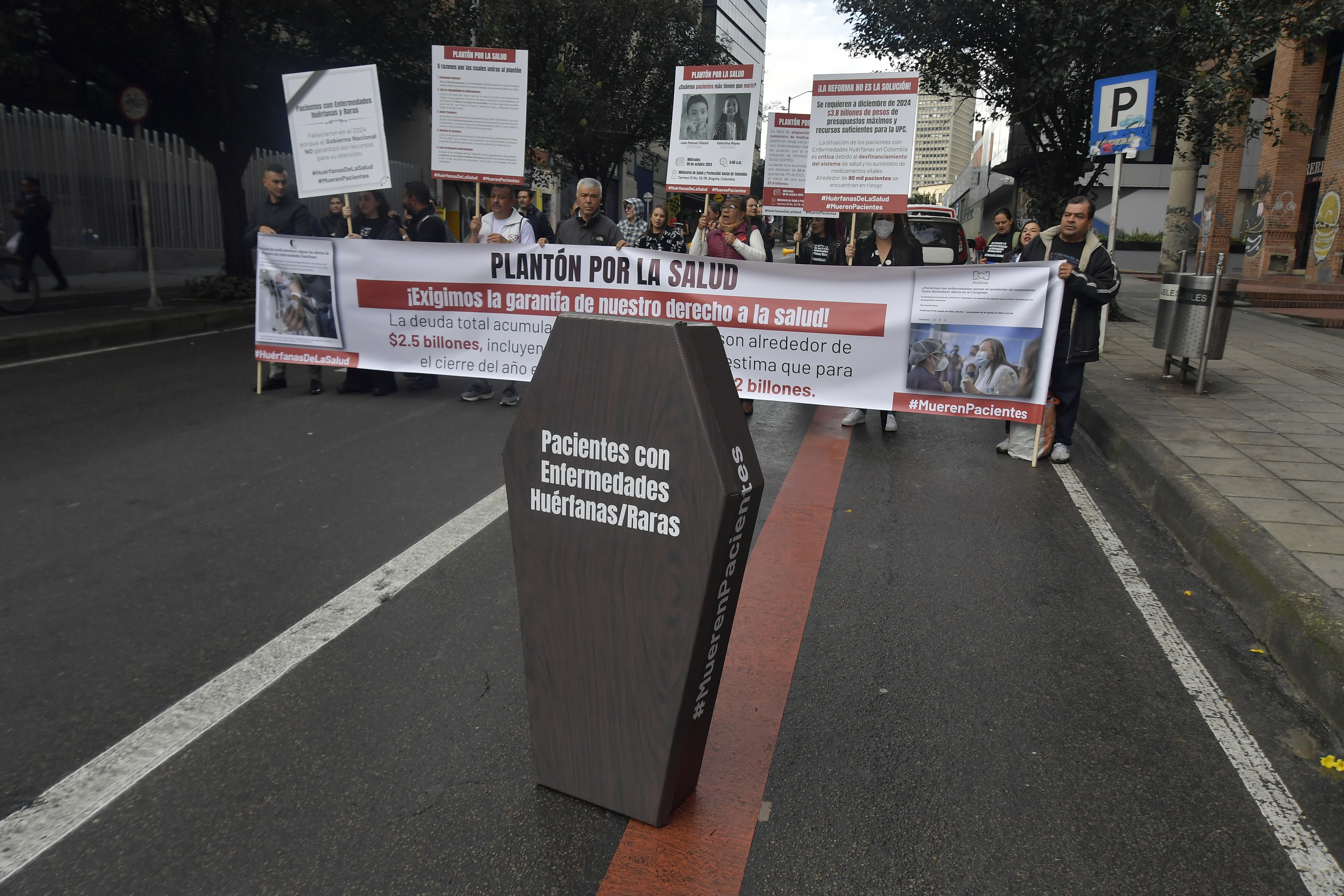 Gobierno y asociaciones de pacientes, una relación que no marcha bien