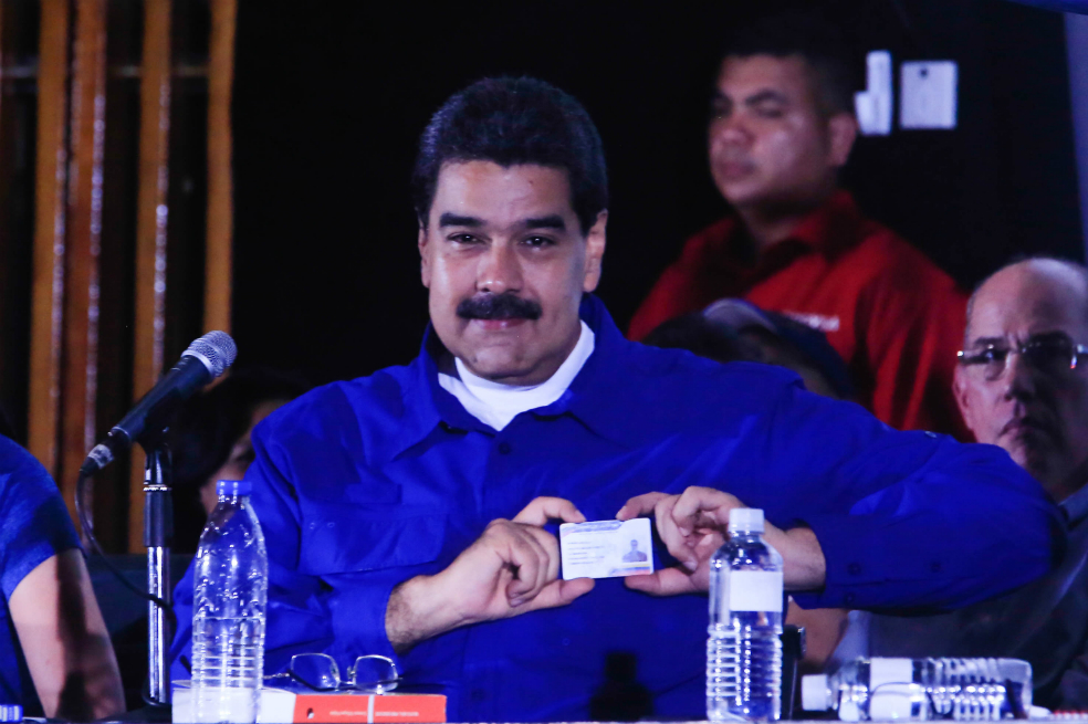 «Santos, te metiste con Venezuela y te vas a secar»: Maduro