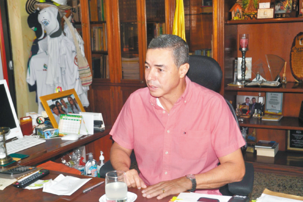 “Fumigar no es la solución”: gobernador de Caquetá