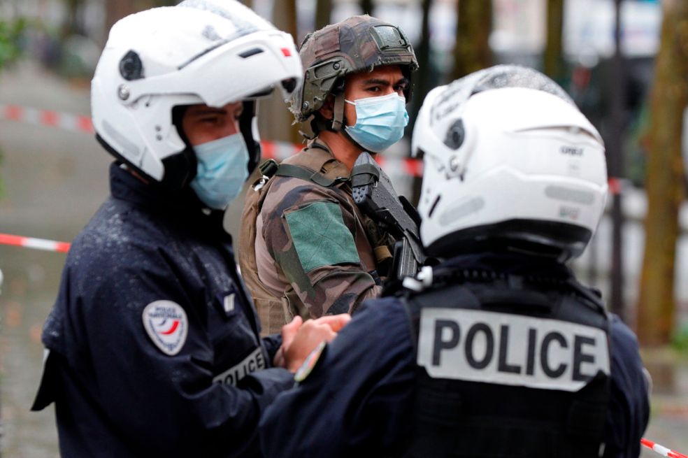 Dos heridos por arma blanca en París cerca de la antigua sede de la revista Charlie Hebdo