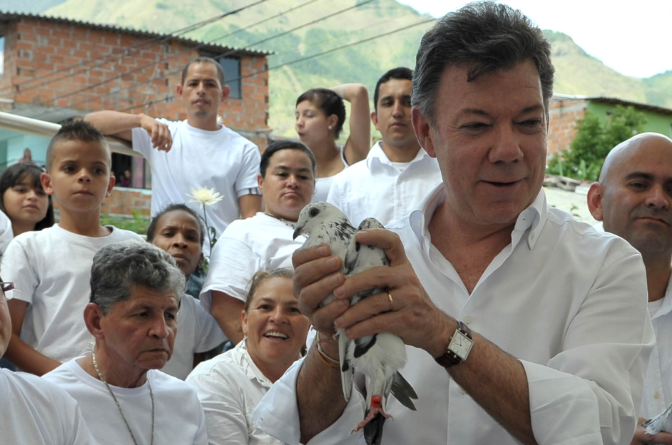 No hay veto de Santos a ningún negociador de las Farc