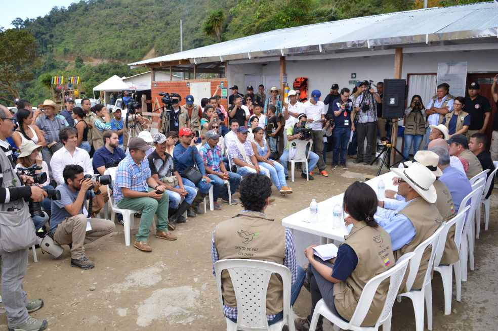 Desminado y sustitución de cultivos en El Orejón: un posconflicto adelantado