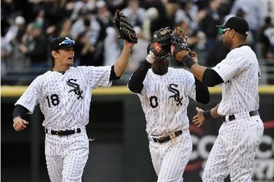 Viciedo, Flowers y Konerko mantienen líderes a los Medias Blancas