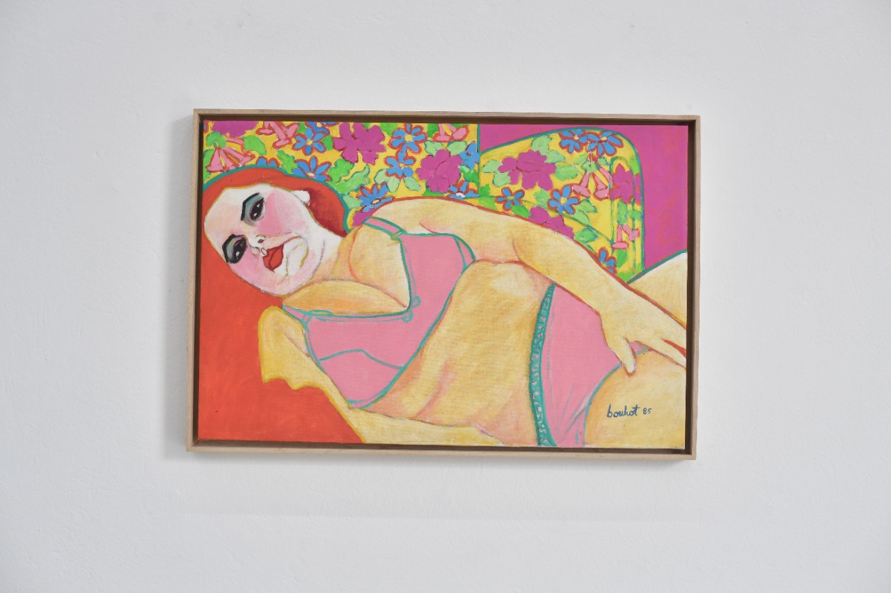 Obra de la serie “Instancia del éxtasis”, que muestra a “Luzmila”, un personaje que conoció la artista Flor María Bouhot en un pueblo y a quién le pidió permiso para pintarla. Aunque Bouhot quería retratarla desnuda, la mujer permaneció todo el tiempo en brasier y pantalón, “eso es una marca del pudor social y religioso que nos inculcan”.