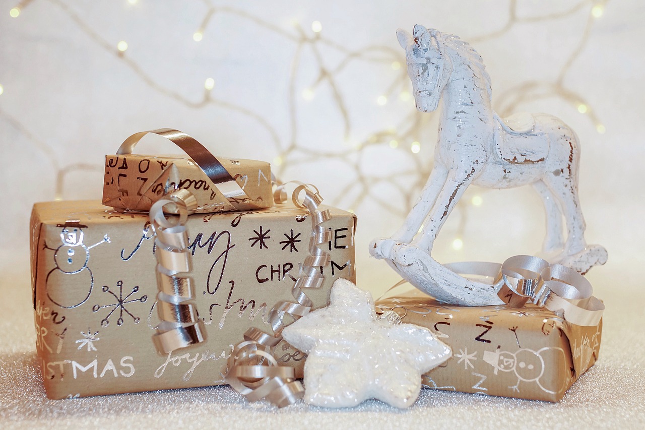 Descubre qué obsequiar a los Libra, Escorpio y Sagitario esta Navidad
