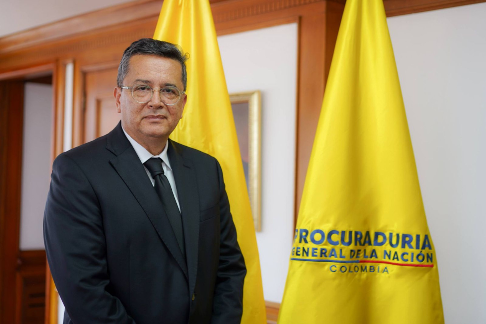 Procurador Eljach designó a Julián Fernández como nuevo viceprocurador general