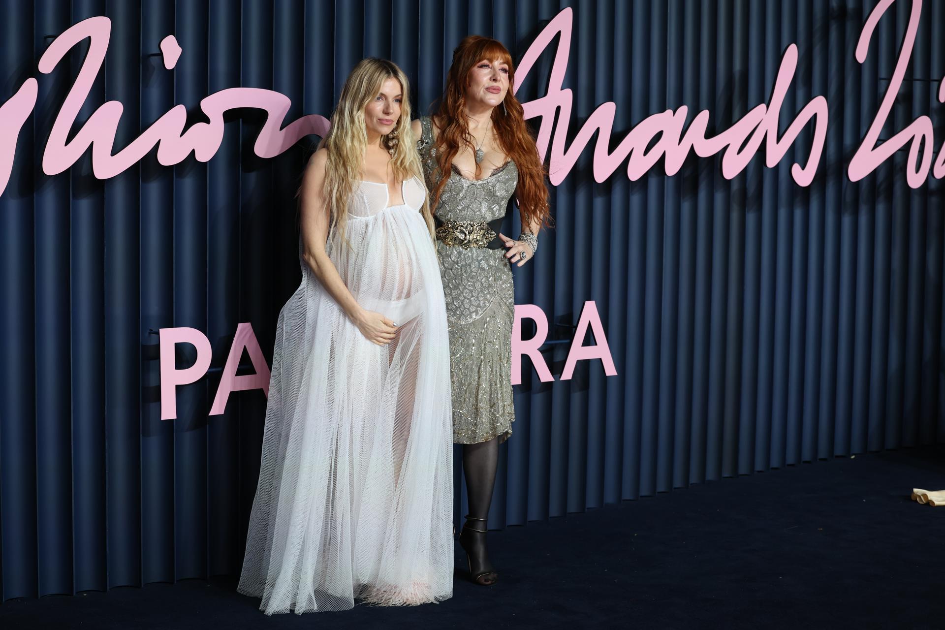 El vestido transparente con el que Sienna Miller anunció su embarazo