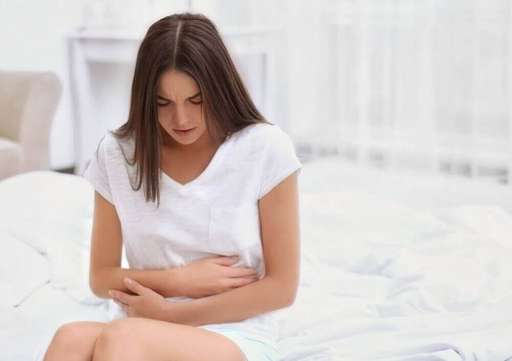 ¿Es normal tener dolor y sangrar al tener relaciones sexuales?