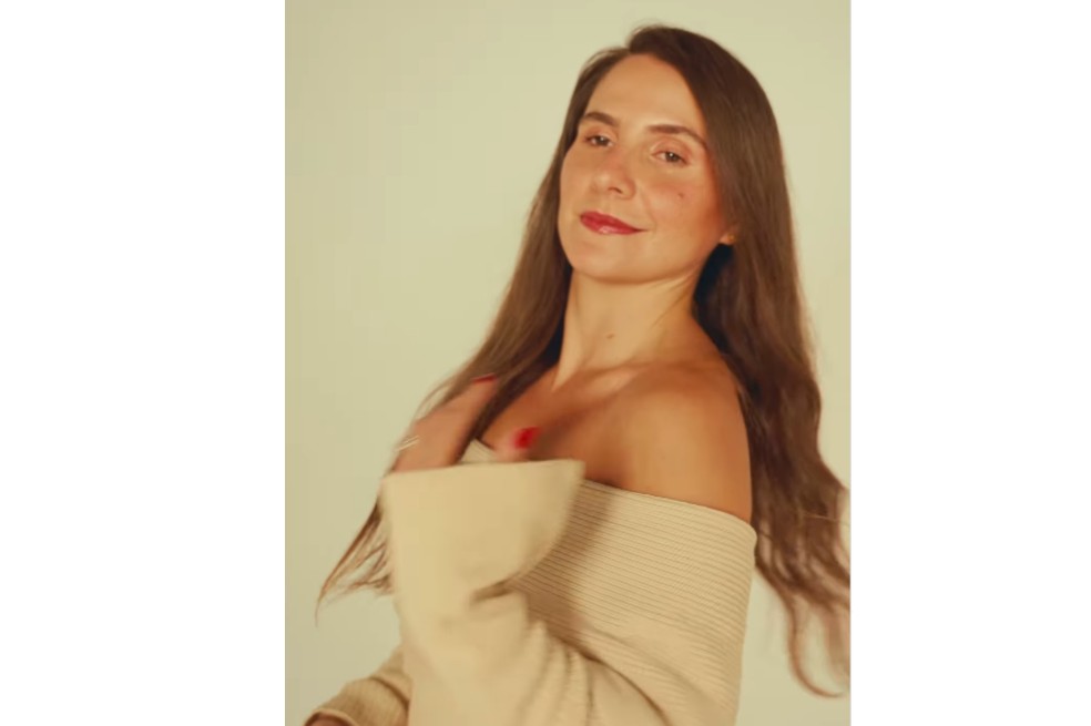 Así se ve ahora Marcela García con su cabello natural.