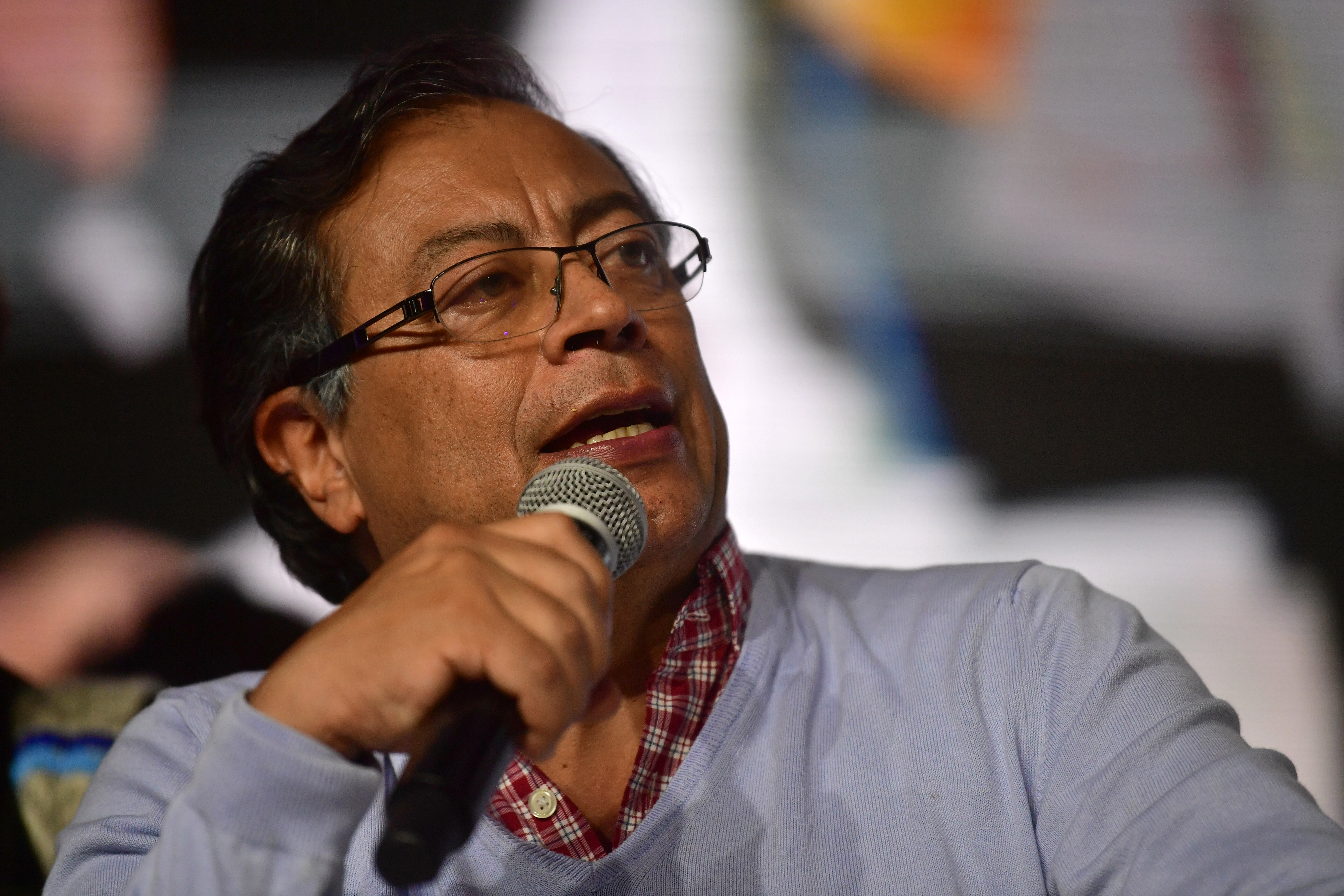 Petro defiende política exterior y dice que otros gobiernos la supeditaron a EE.UU.