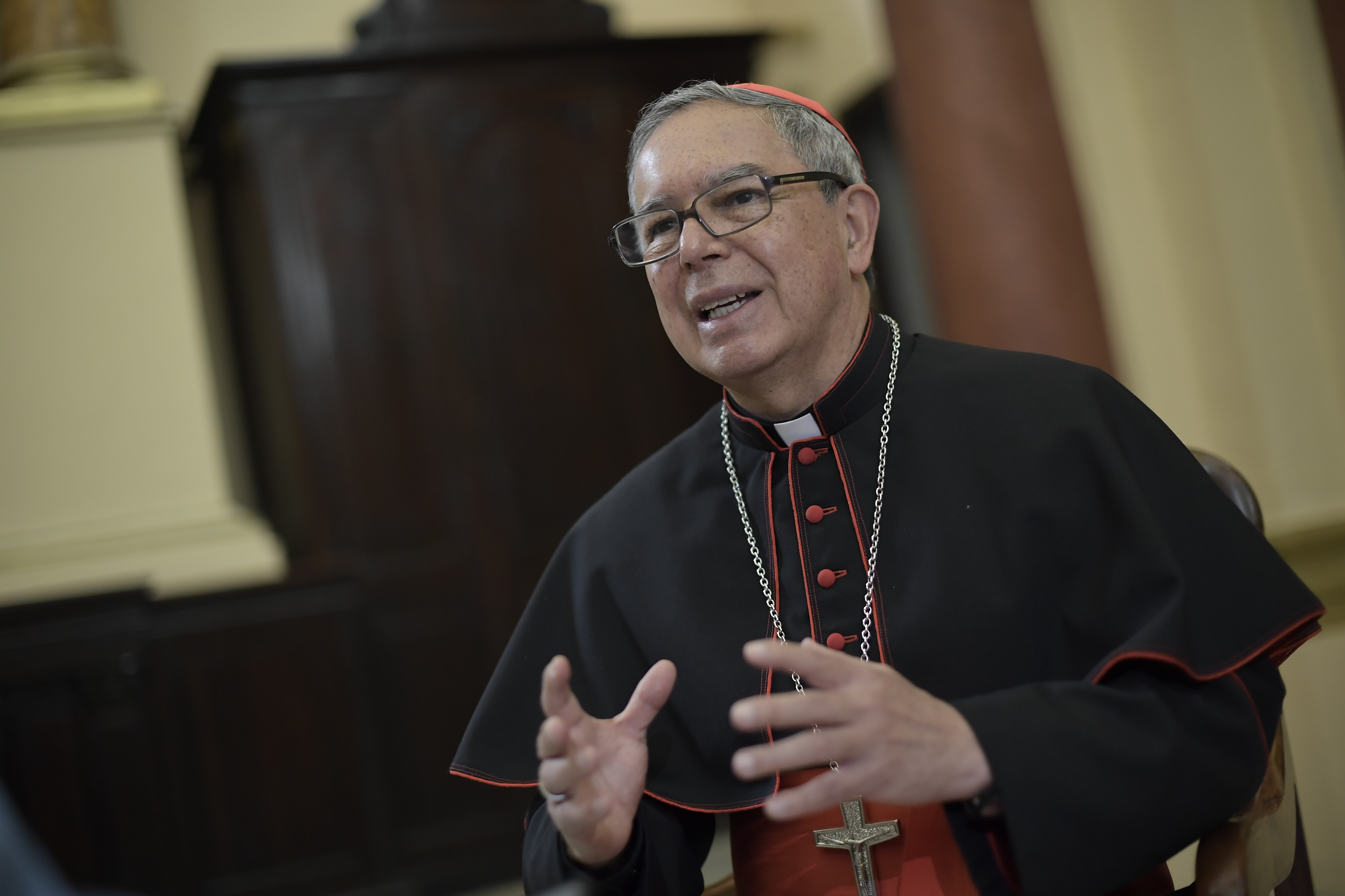“Estamos orando por salir de los egos”: mensaje del cardenal Rueda a Petro y Cepeda