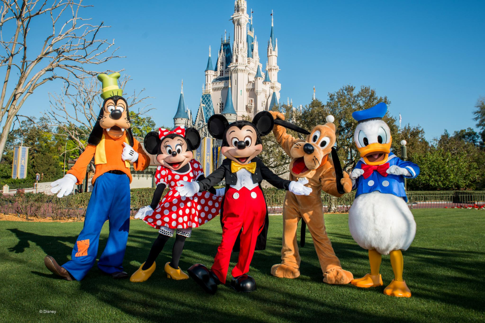 Parques de Disney en Florida planean reapertura para mediados de julio