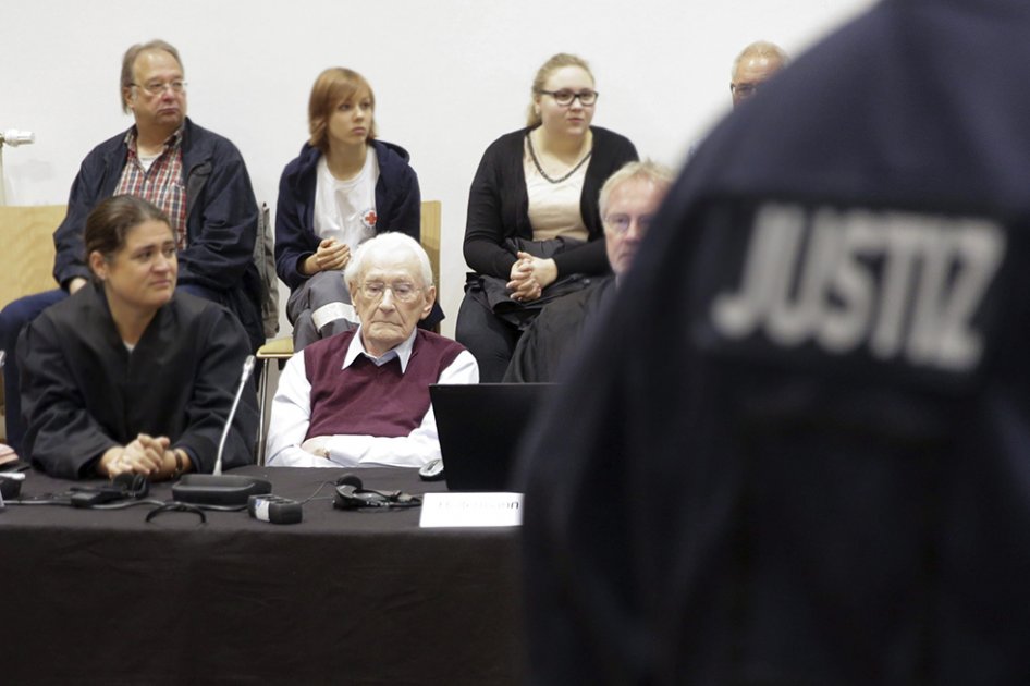 Alemania condena al «Contable de Auschwitz» en un juicio simbólico y tardío